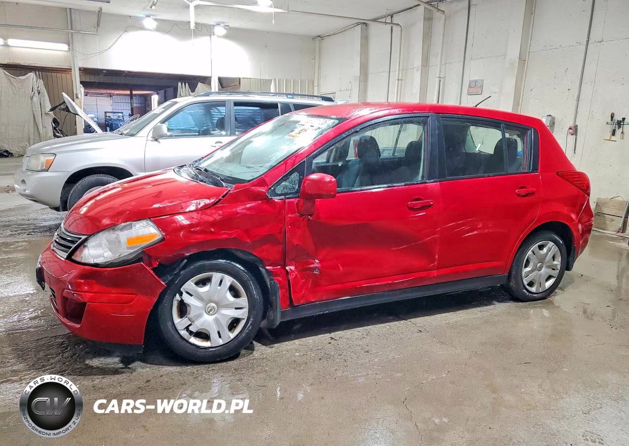 2011 Nissan Versa 1.8 S