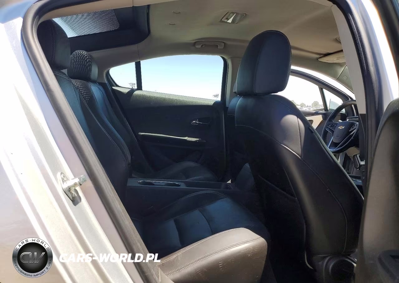 2012 Chevrolet Volt VIN:1G1RB6E47CU104460 - 10