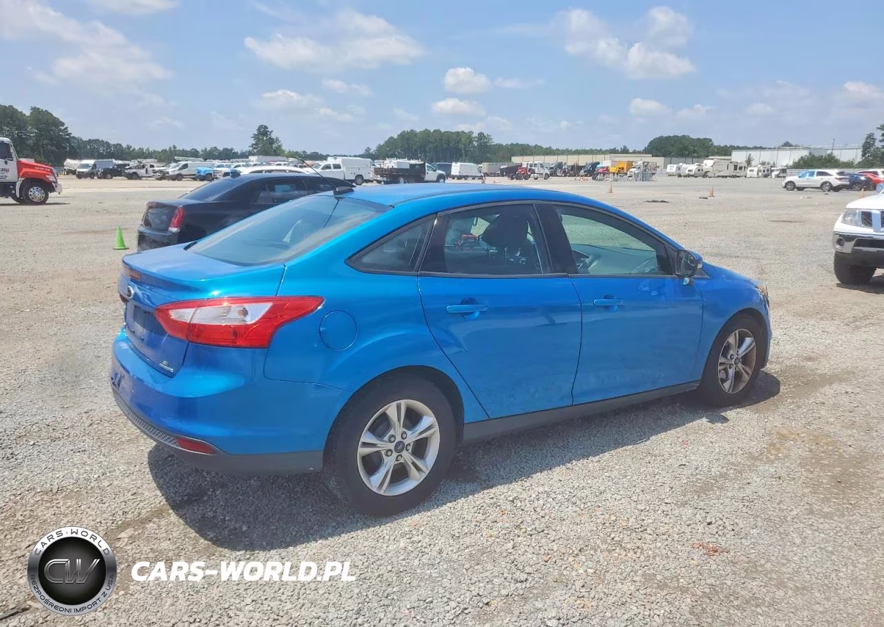 2013 Ford Focus Se VIN:1FADP3F25DL349916 - 4