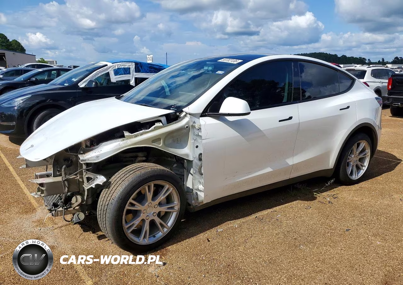 2023 Tesla Model Y – zdjęcie 1 z 13