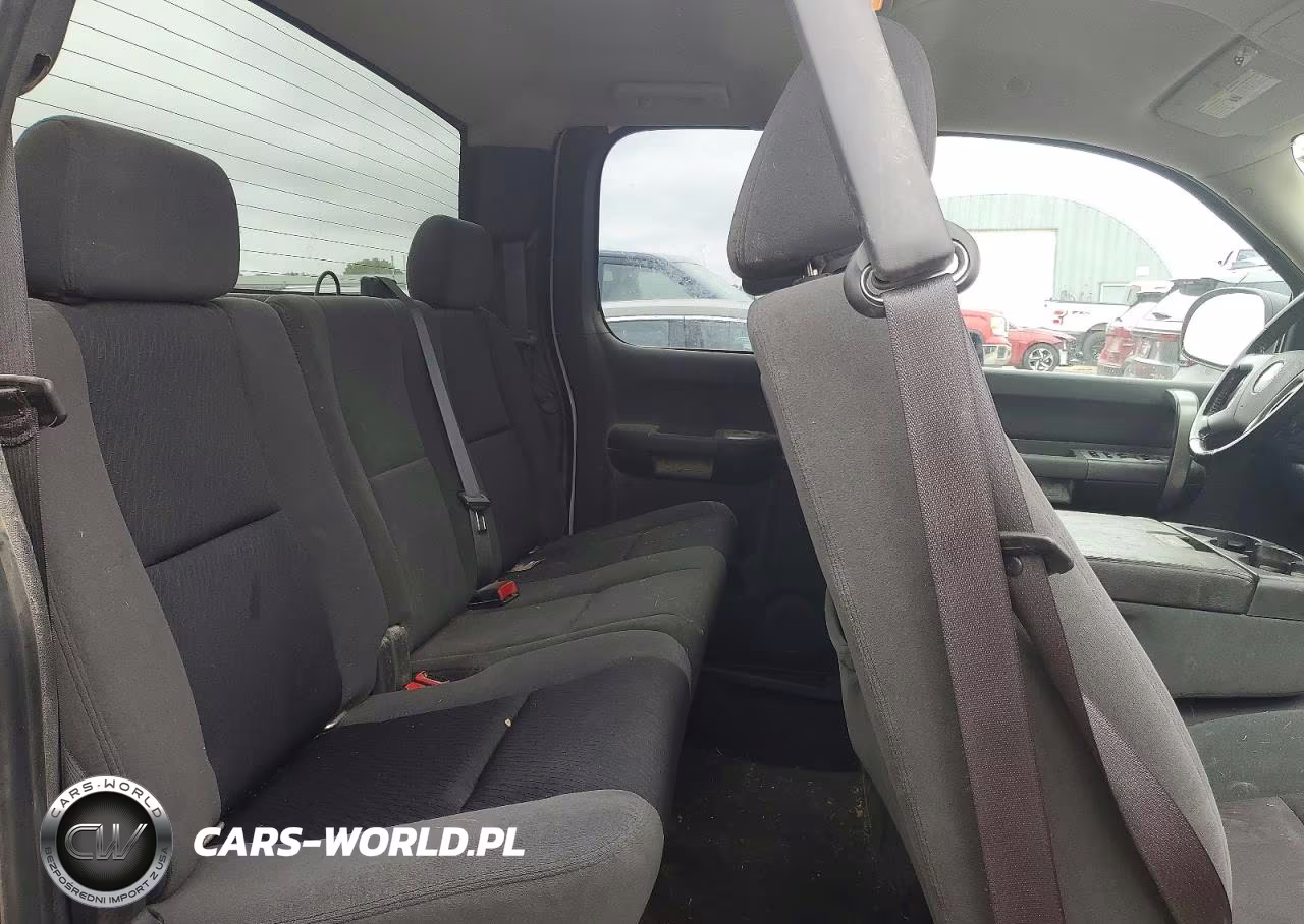 2008 Chevrolet Silverado K1500 VIN:2GCEK19JX81245504 - 10