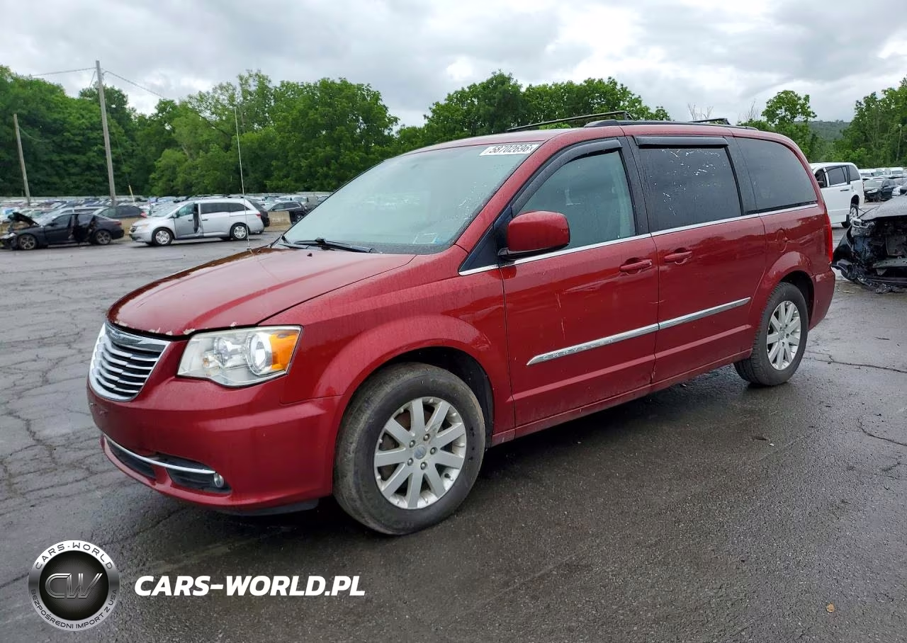 2016 Chrysler Town & Country Touring – zdjęcie 1 z 13