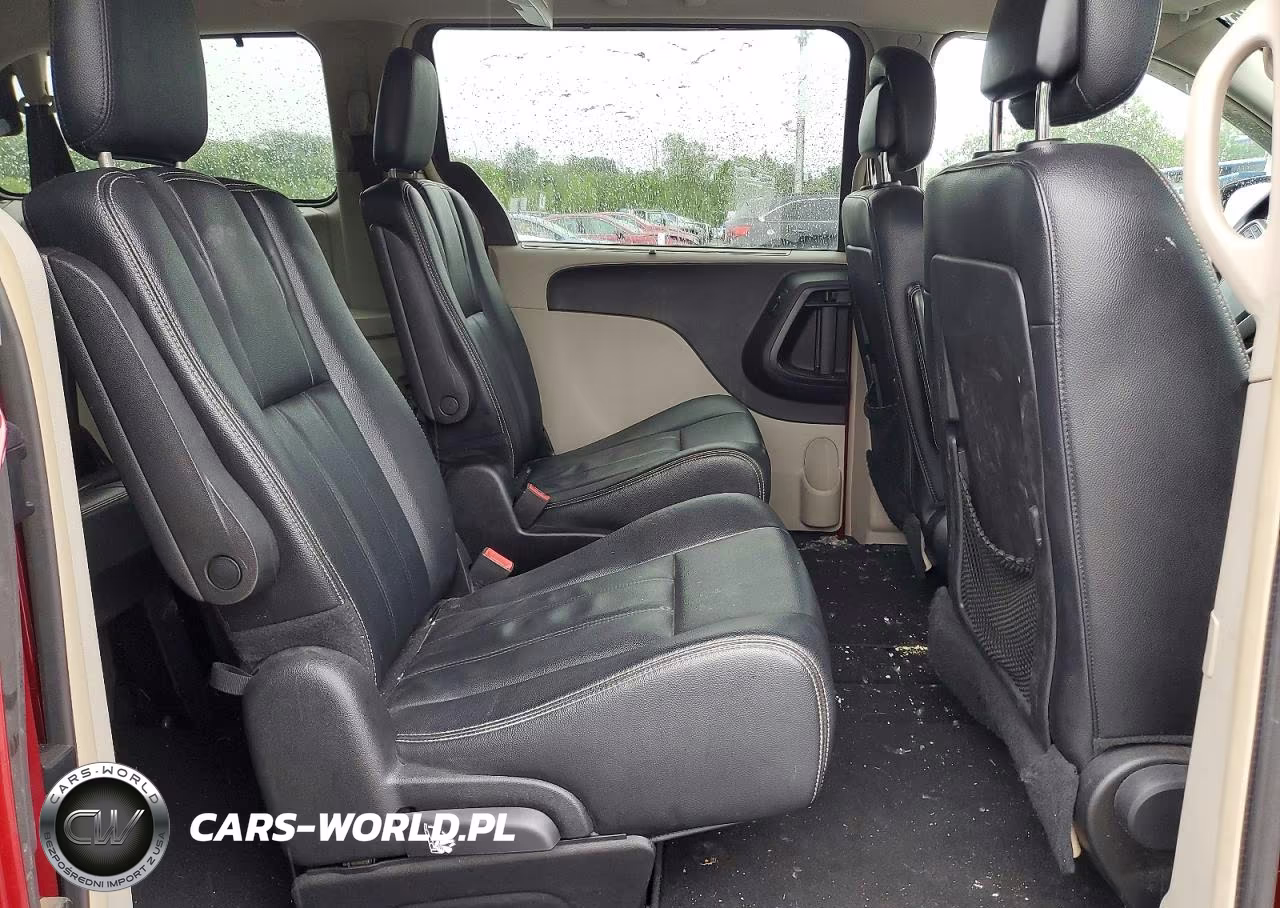 2016 Chrysler Town & Country Touring VIN:2C4RC1BG1GR287153 - 11