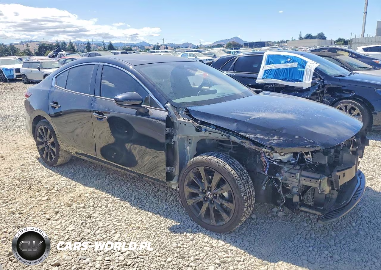 2025 Mazda 3 Select Sport VIN:JM1BPABM0S1777320 - 4