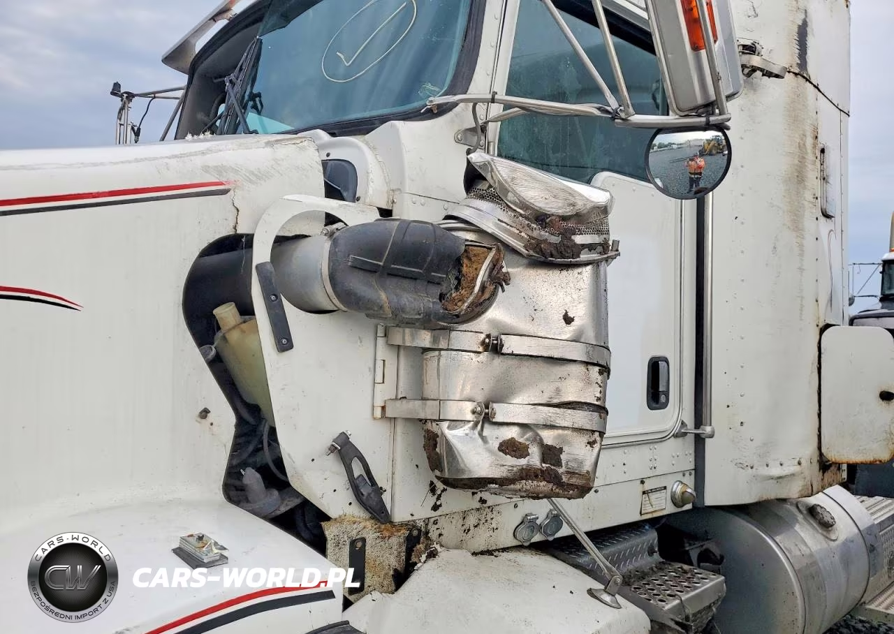 2006 Kenworth T800 Semi Truck VIN:1NKDLB0XX6R990451 - 10