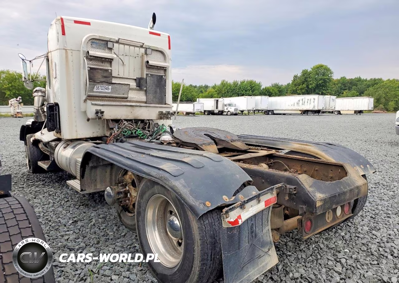 2006 Kenworth T800 Semi Truck VIN:1NKDLB0XX6R990451 - 3