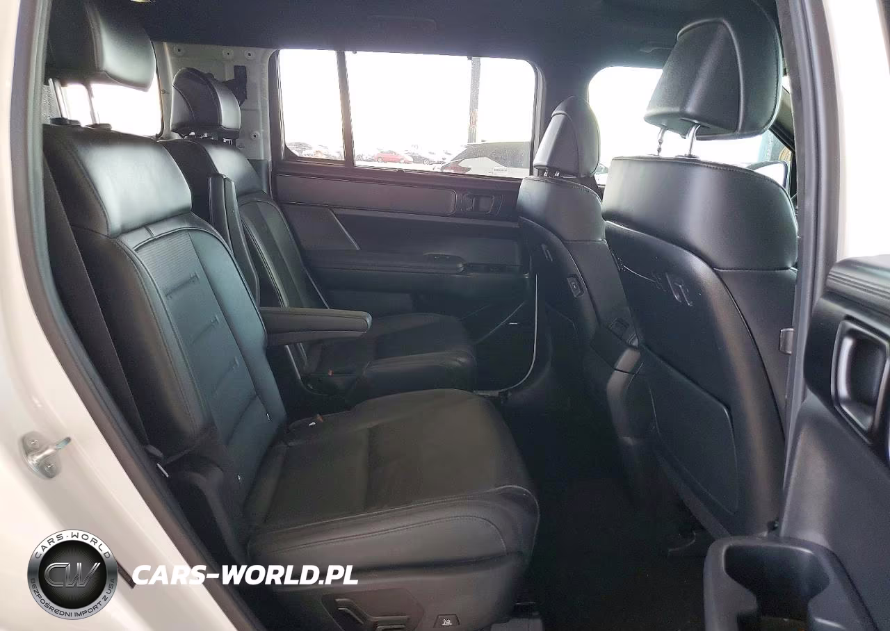 2025 Hyundai Santa Fe Calligraphy VIN:5NMP5DG17SH046014 - 11
