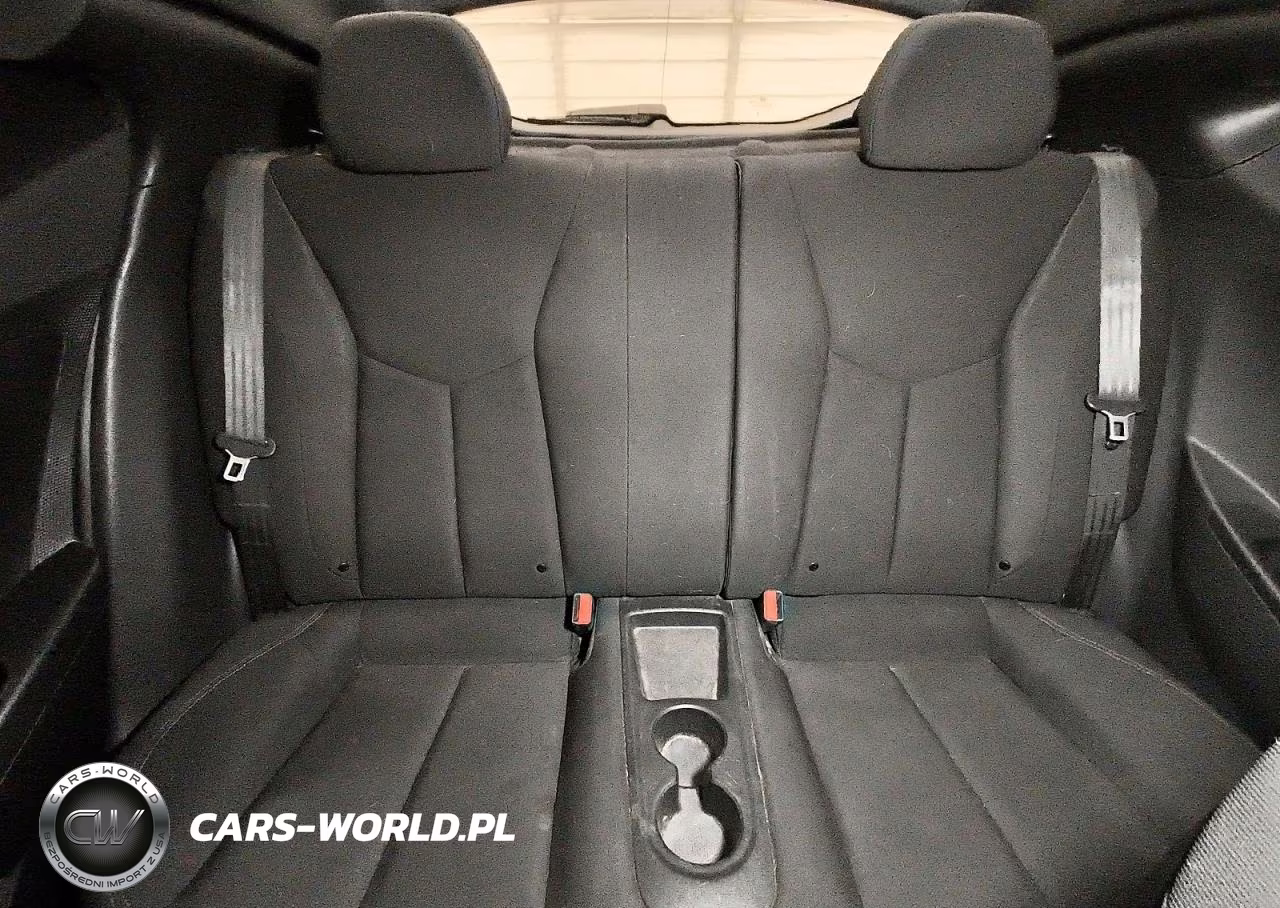 2017 Hyundai Veloster Value Edition VIN:KMHTC6AD1HU314426 - 10