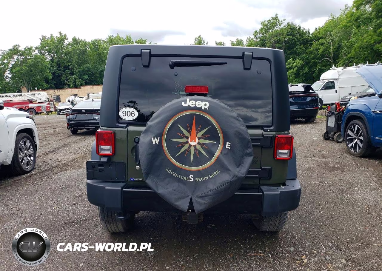 2016 Jeep Wrangler Unlimited Sport VIN:1C4BJWDG3GL107939 - 6