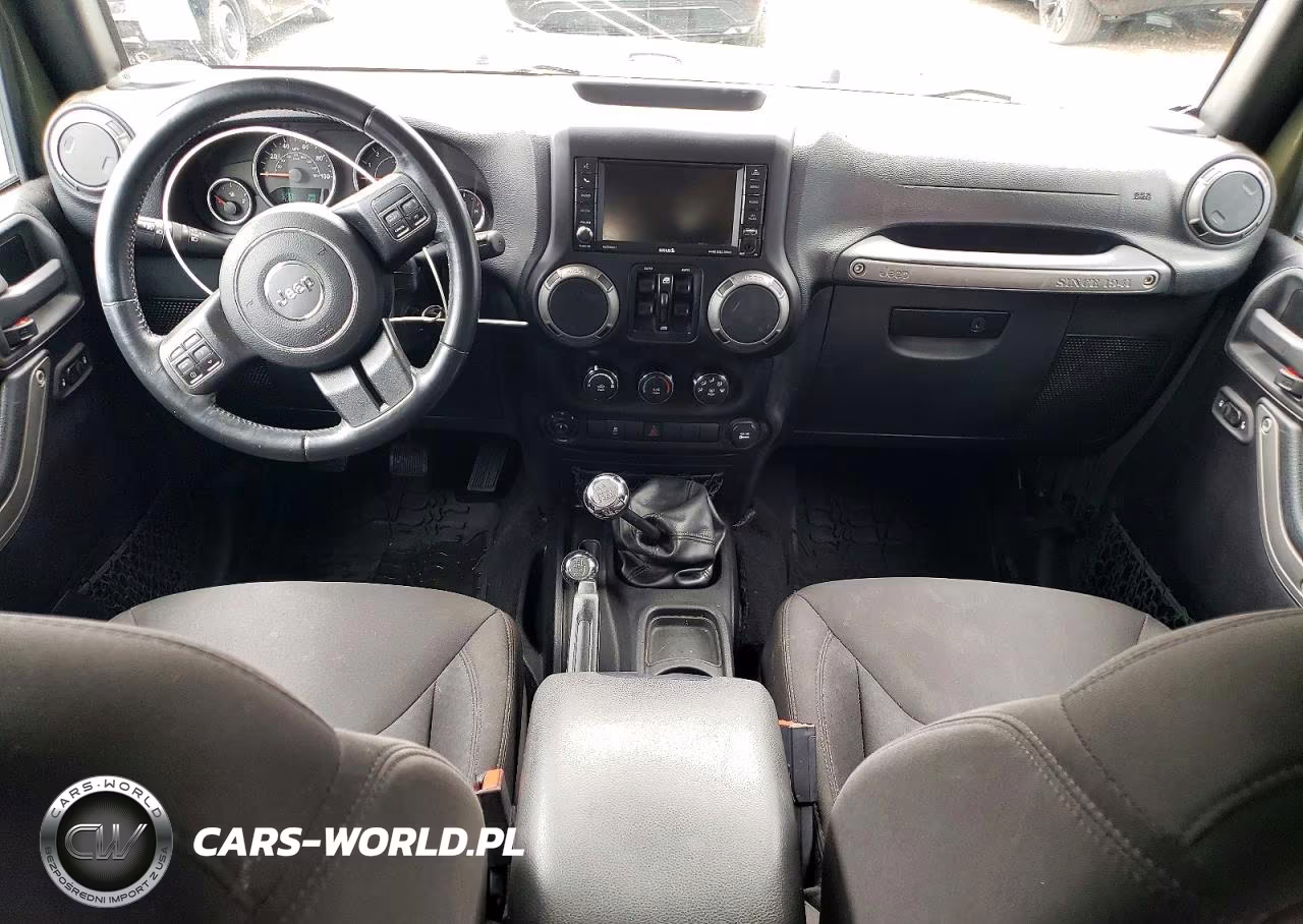 2016 Jeep Wrangler Unlimited Sport VIN:1C4BJWDG3GL107939 - 8