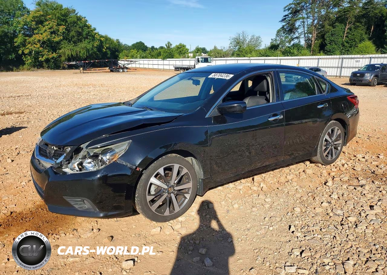 2017 Nissan Altima 2.5 Sr – zdjęcie 1 z 12