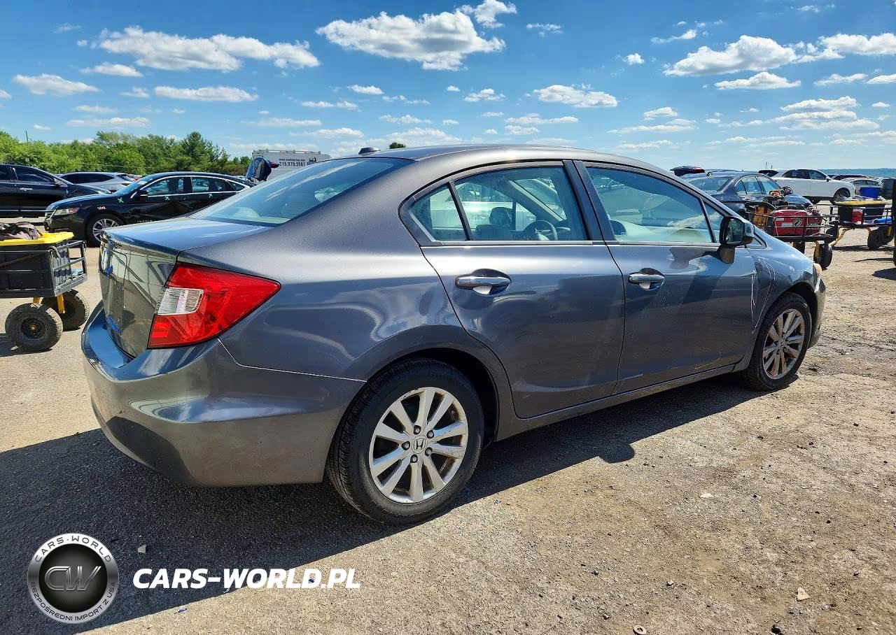 2012 Honda Civic Ex VIN:2HGFB2F8XCH547582 - 3