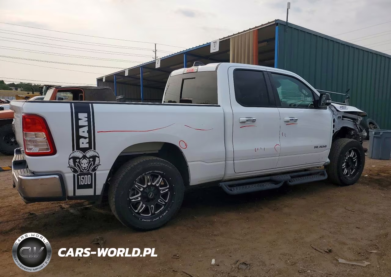 2019 Ram 1500 Big Horn VIN:1C6SRFBT4KN865575 - 3