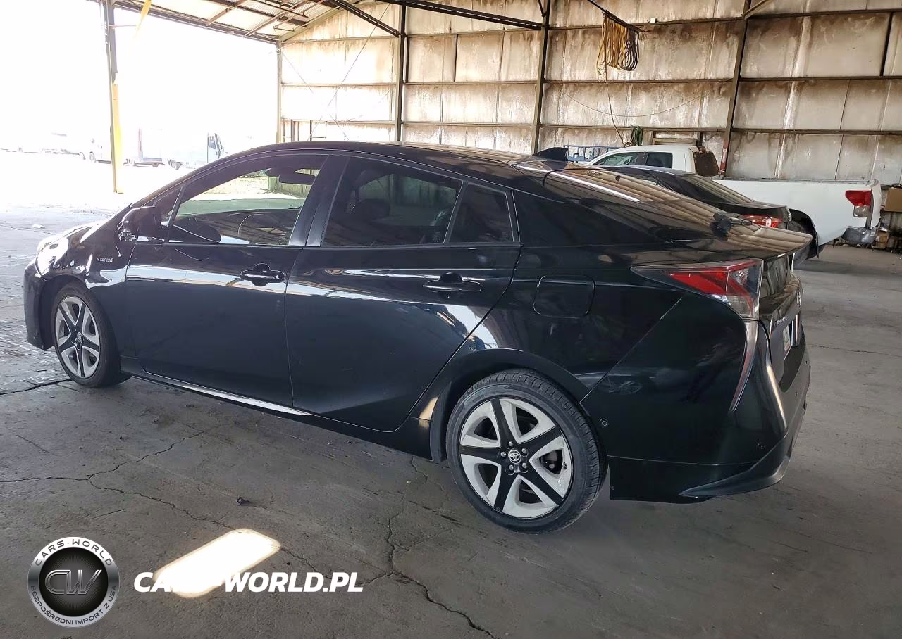 2017 Toyota Prius Three Touring VIN:JTDKARFU6H3045555 - 2