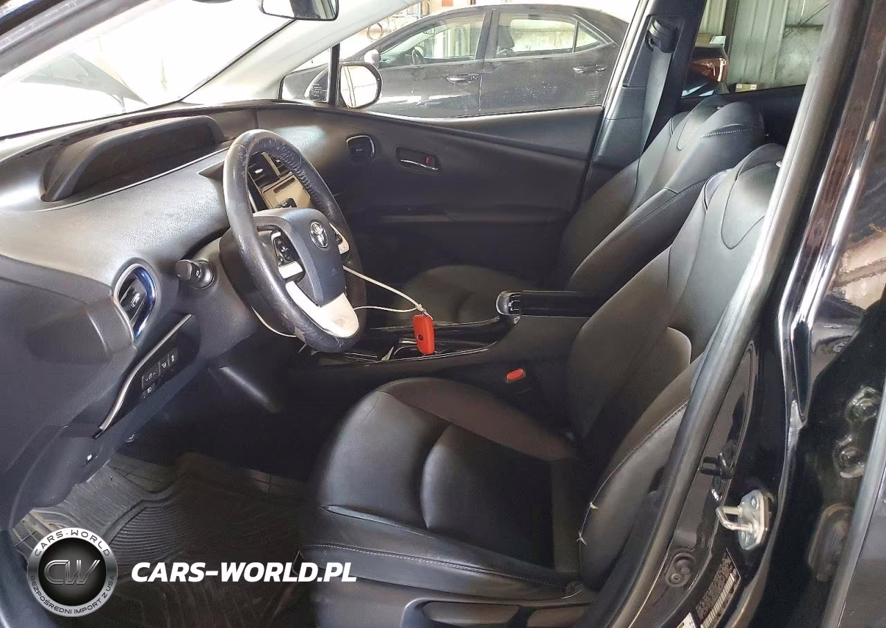 2017 Toyota Prius Three Touring VIN:JTDKARFU6H3045555 - 7