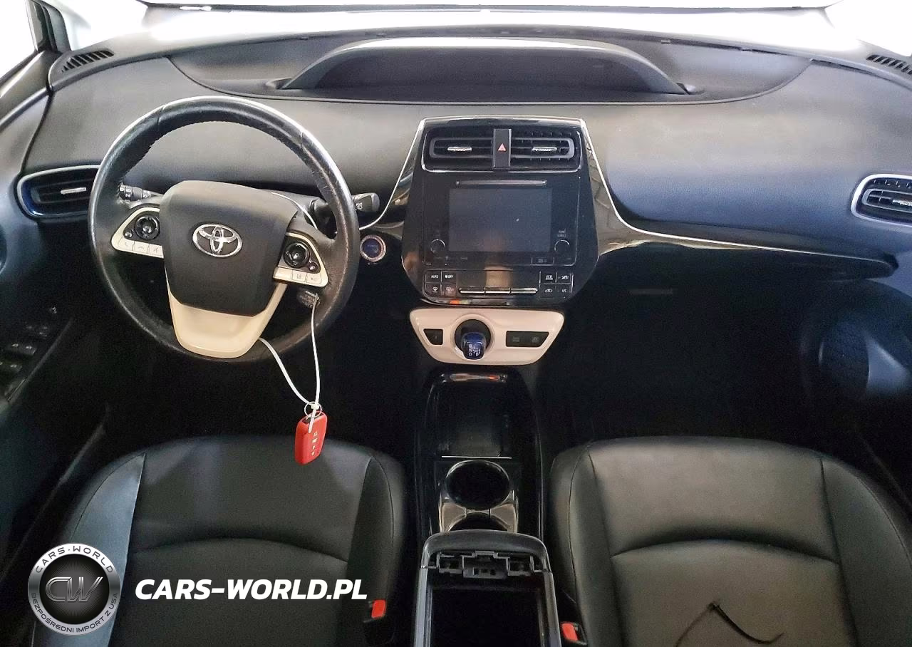 2017 Toyota Prius Three Touring VIN:JTDKARFU6H3045555 - 8