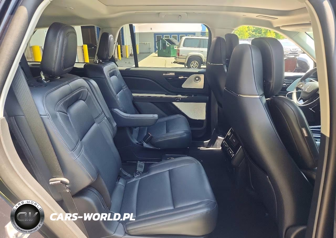 2026 Lincoln Aviator Reserve VIN:5LM5J7XC8TGL11255 - 11