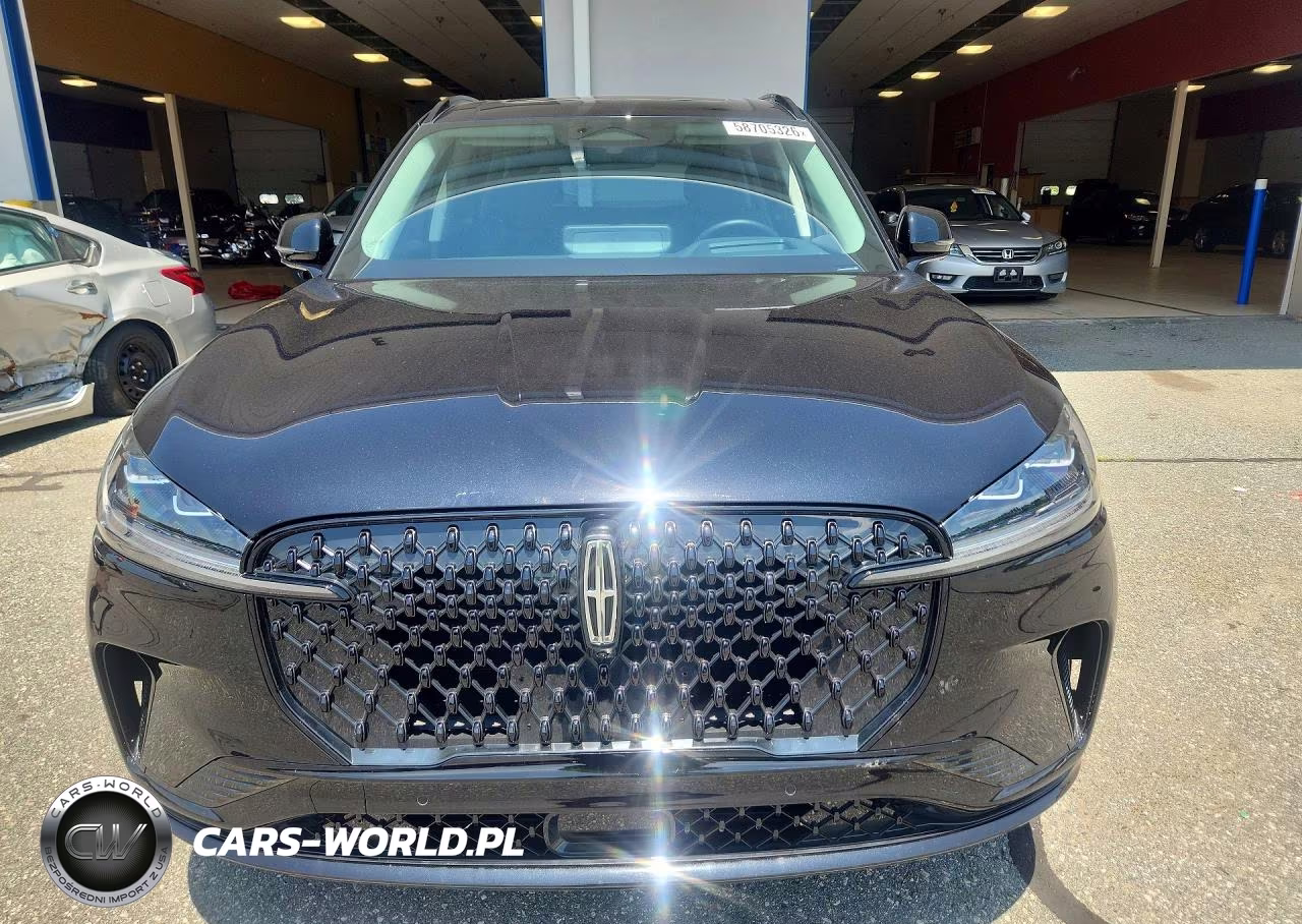 2026 Lincoln Aviator Reserve VIN:5LM5J7XC8TGL11255 - 5