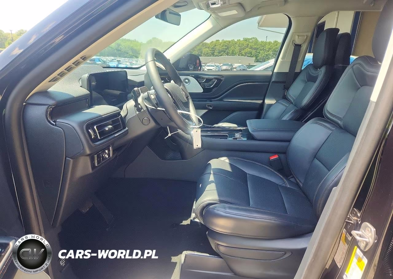 2026 Lincoln Aviator Reserve VIN:5LM5J7XC8TGL11255 - 7