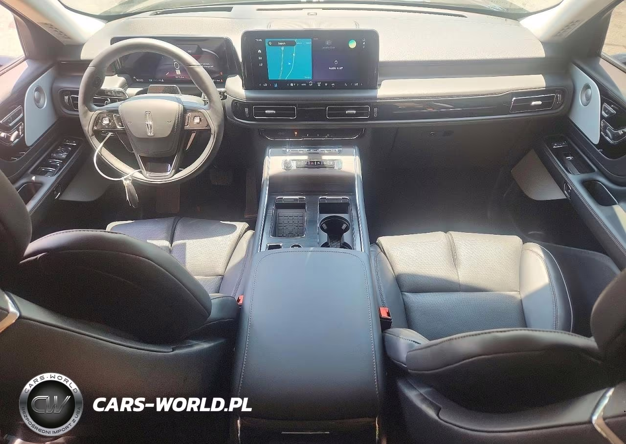 2026 Lincoln Aviator Reserve VIN:5LM5J7XC8TGL11255 - 8