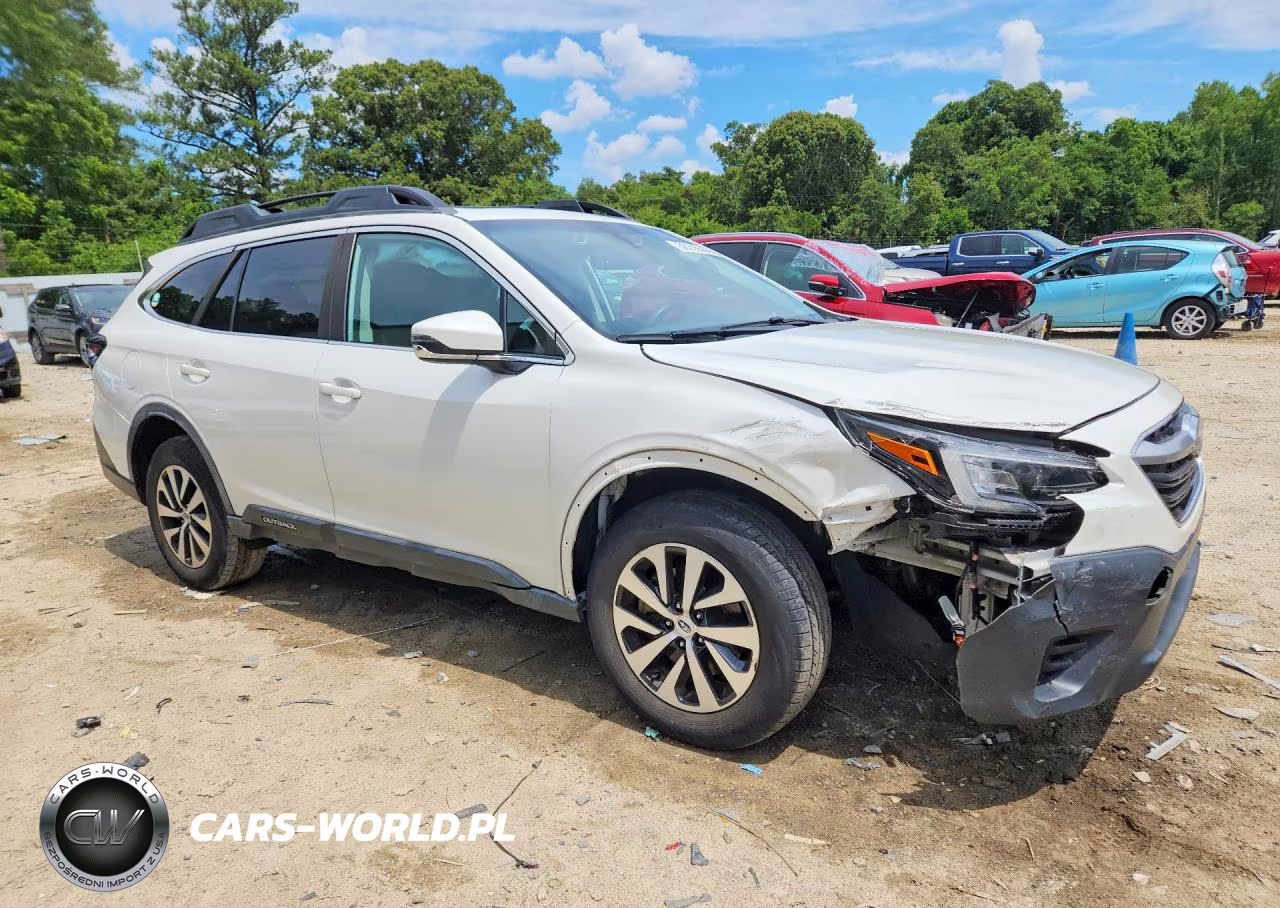 2020 Subaru Outback Premium VIN:4S4BTAEC1L3156653 - 4