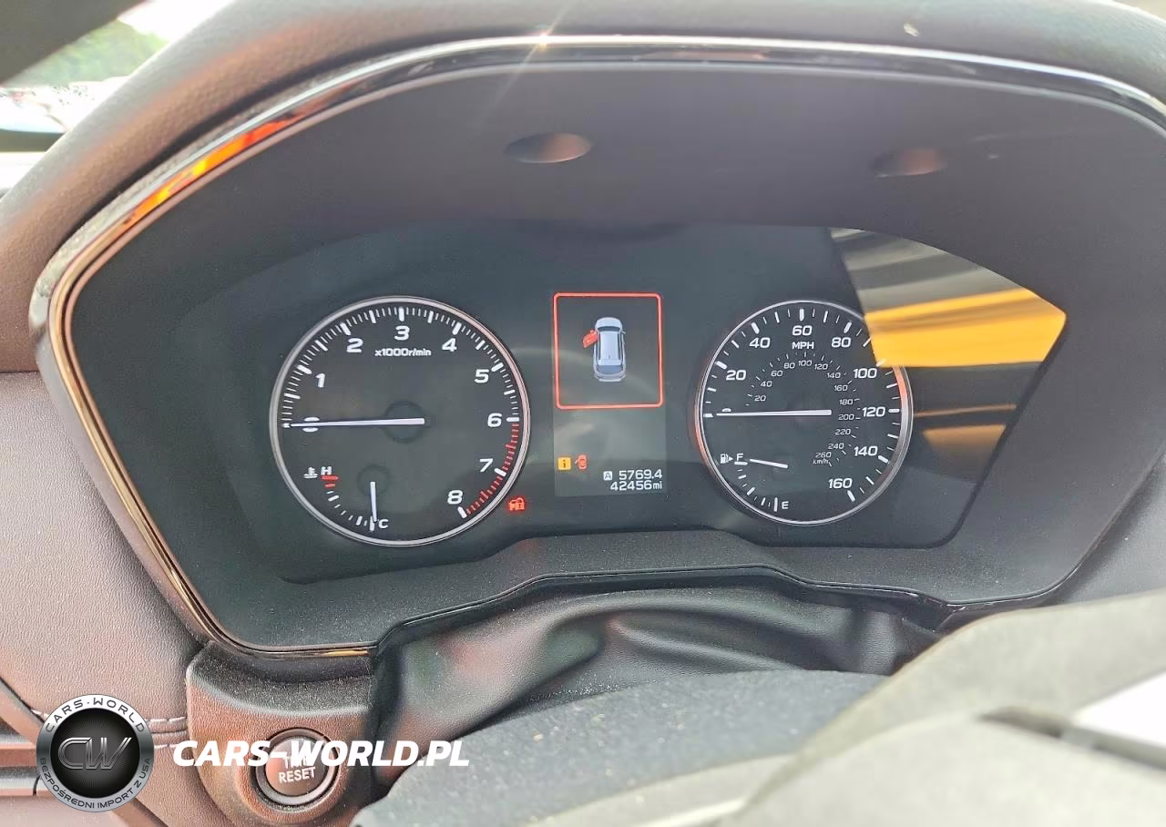 2020 Subaru Outback Premium VIN:4S4BTAEC1L3156653 - 9