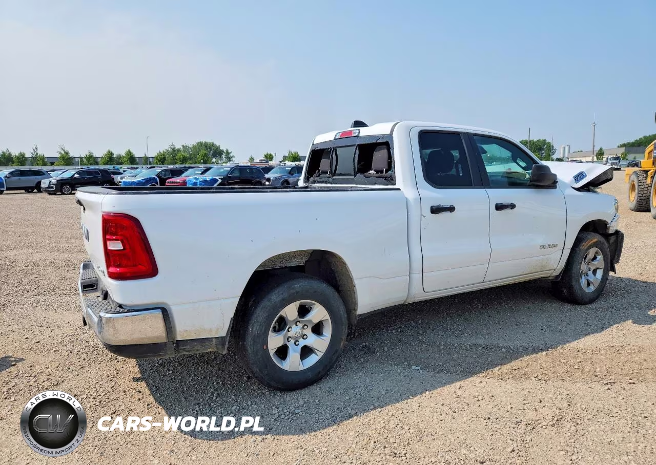 2025 Ram 1500 Tradesman VIN:1C6RRFCG7SN554562 - 3