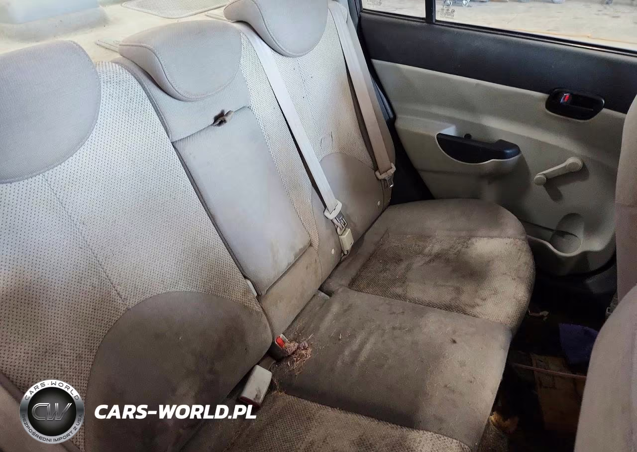 2009 Hyundai Accent Gls VIN:KMHCN46C09U381874 - 10