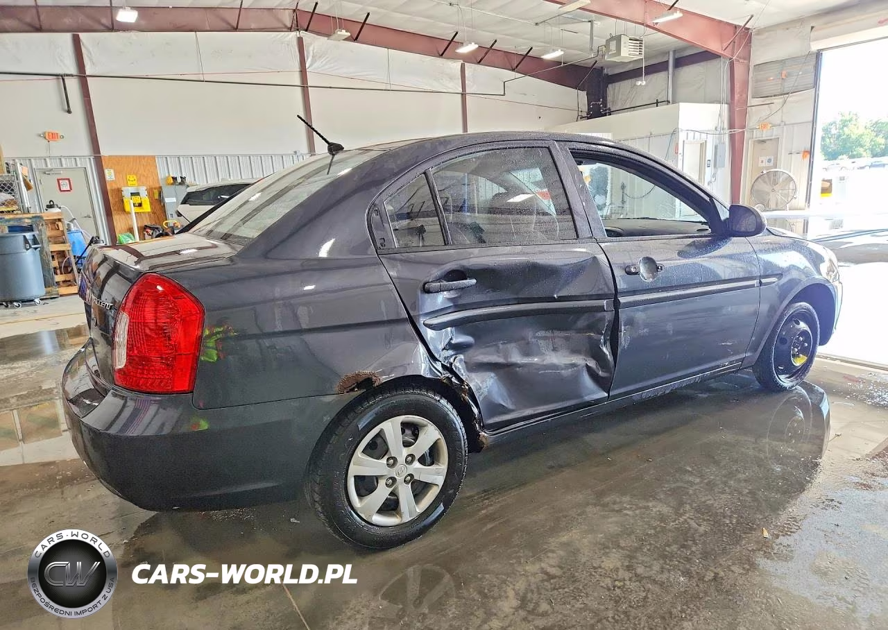 2009 Hyundai Accent Gls VIN:KMHCN46C09U381874 - 3
