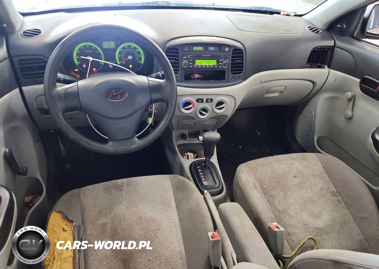 2009 Hyundai Accent Gls VIN:KMHCN46C09U381874 - 8