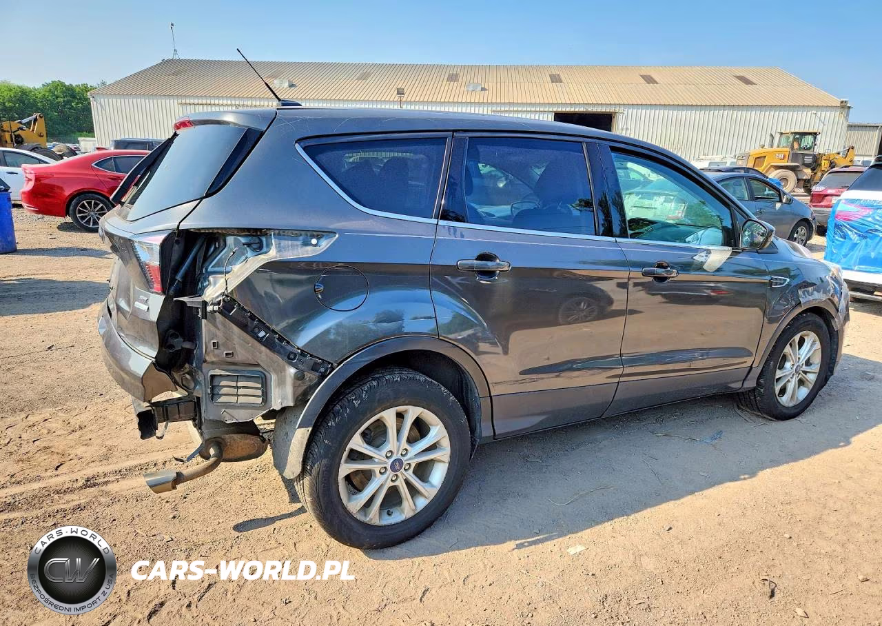 2017 Ford Escape Se VIN:1FMCU0GD1HUB78056 - 3