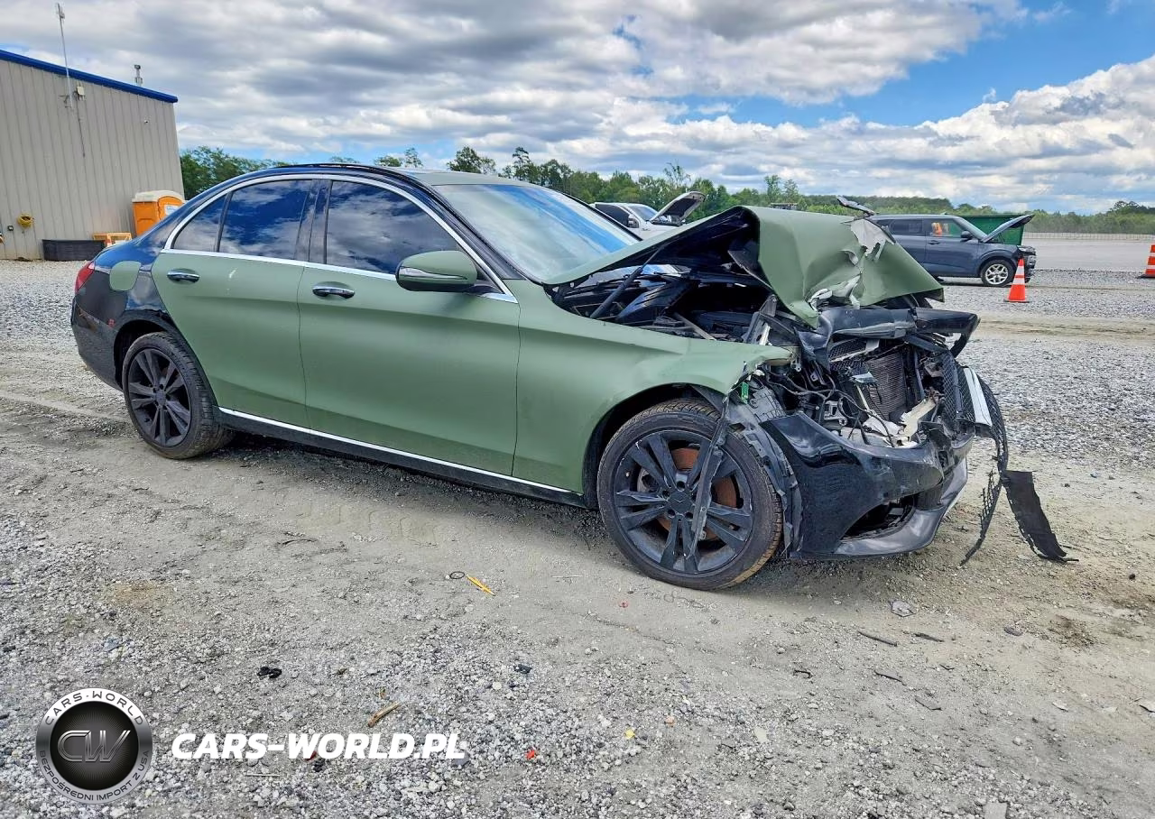 2016 Mercedes-Benz C 300 4Matic VIN:55SWF4KB2GU109956 - 4