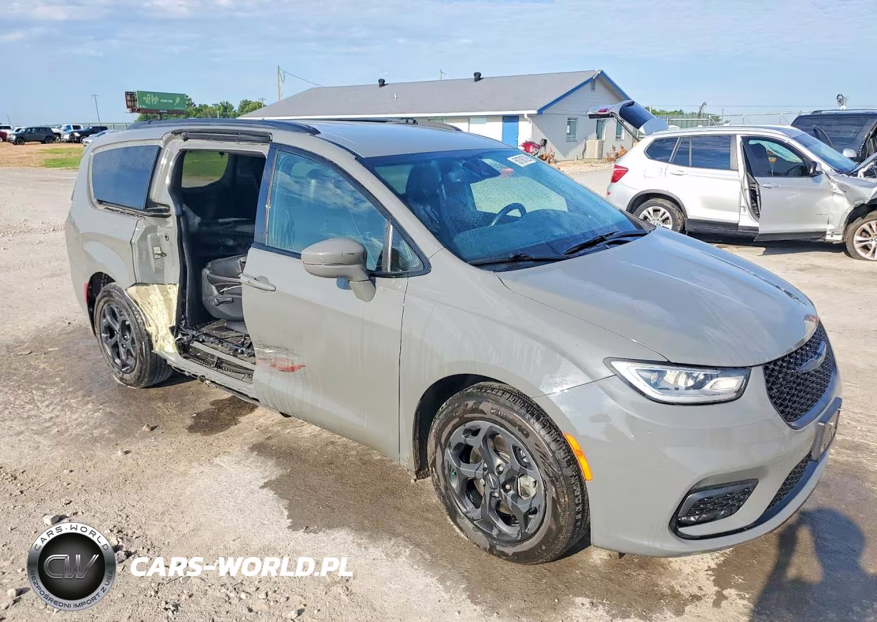 2021 Chrysler Pacifica Hybrid Limited VIN:2C4RC1S79MR586529 - 4