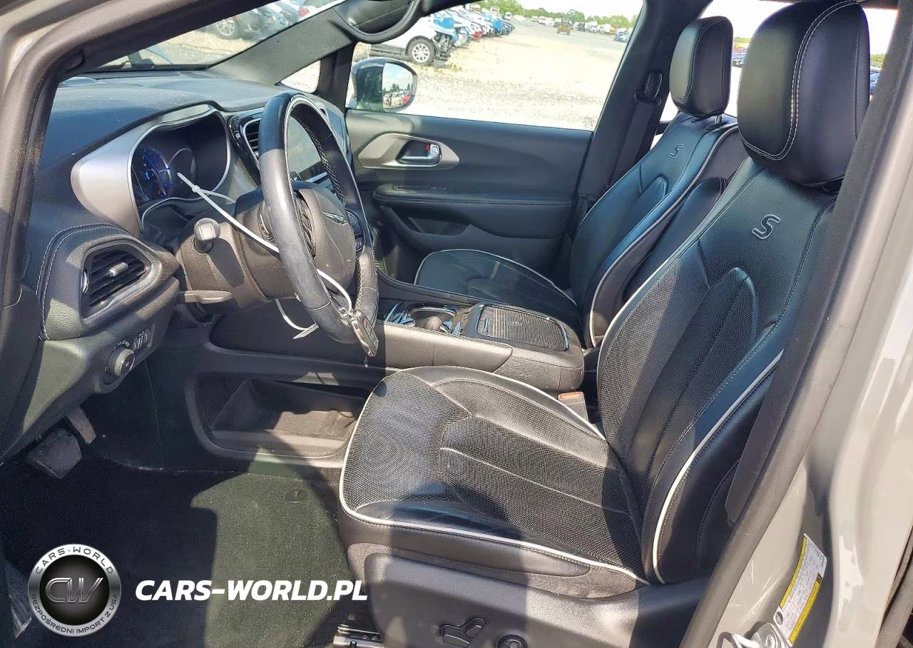 2021 Chrysler Pacifica Hybrid Limited VIN:2C4RC1S79MR586529 - 7