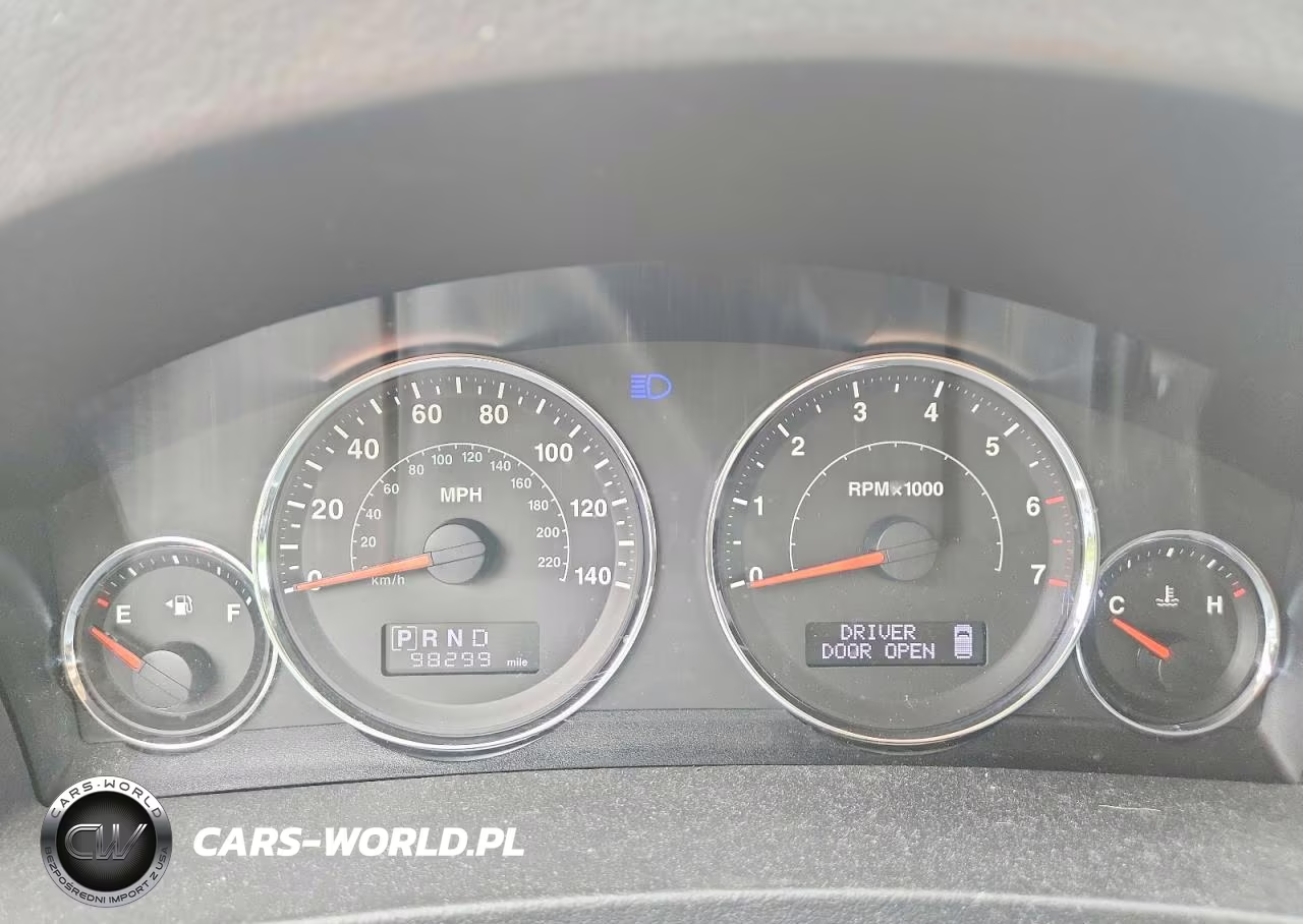 2010 Jeep Grand Cherokee Laredo VIN:1J4PR4GK2AC133856 - 9