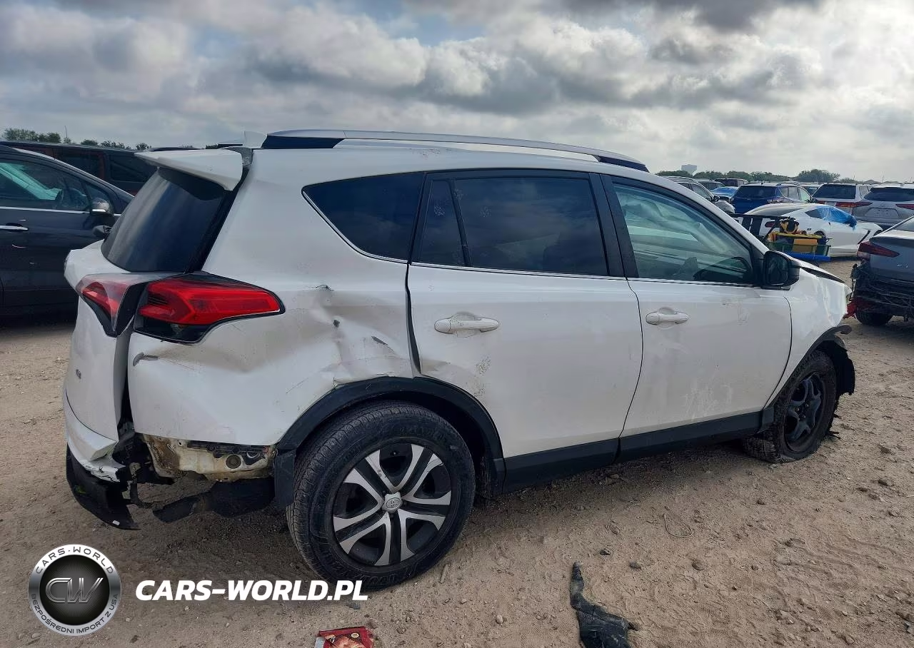 2016 Toyota Rav4 Le VIN:JTMZFREV7GJ100468 - 3