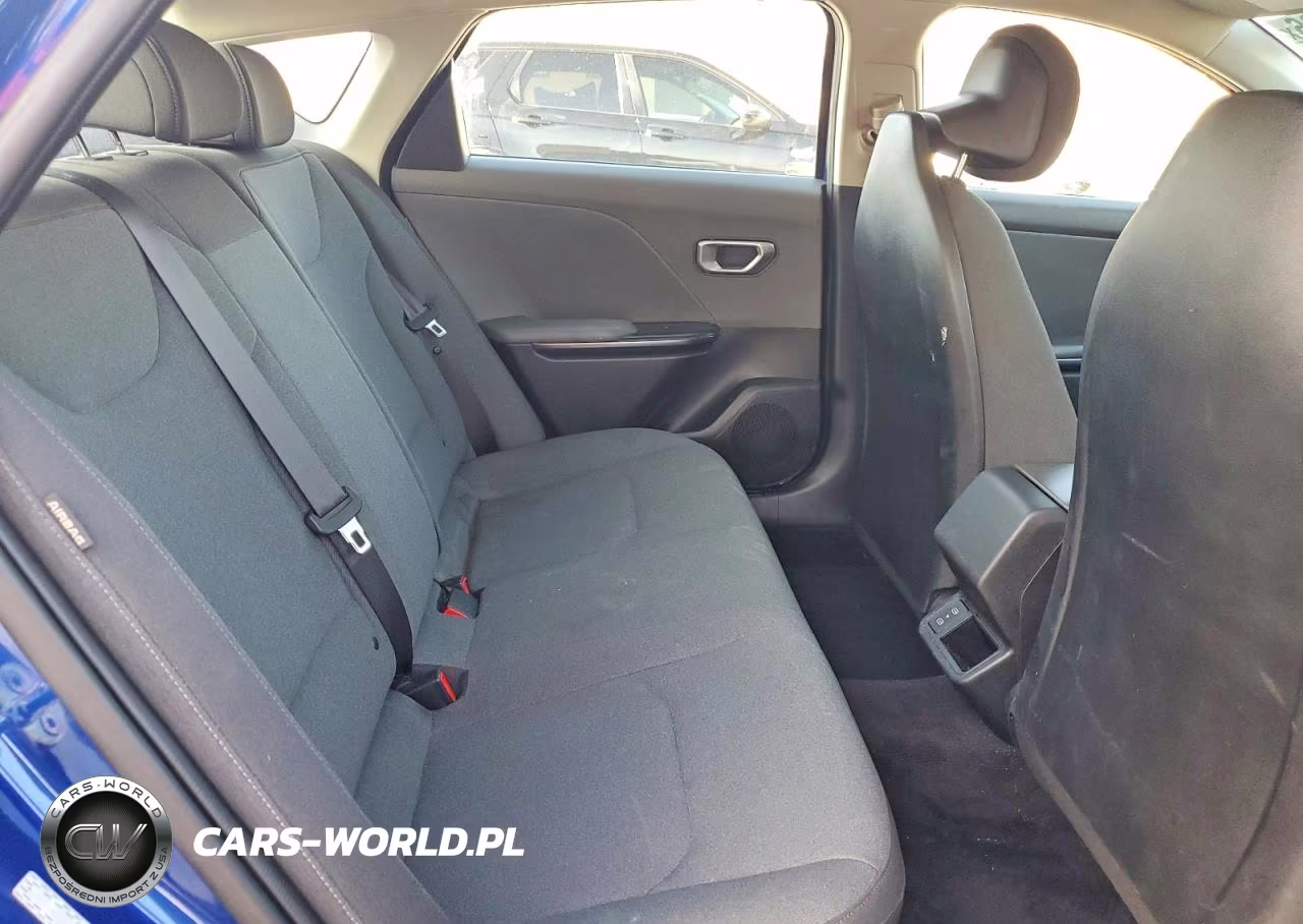 2025 Kia K4 Lxs VIN:3KPFT4DE5SE003811 - 10