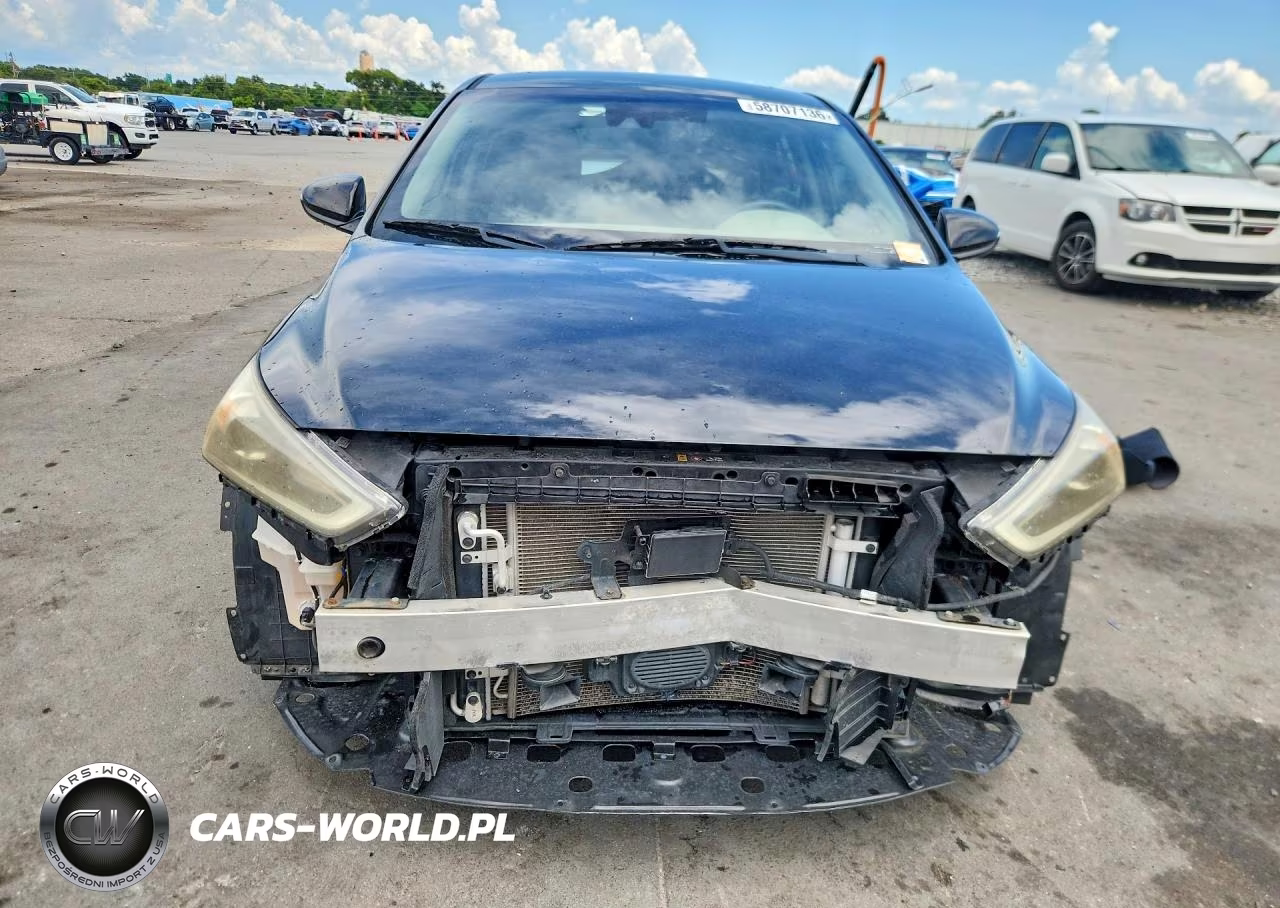 2018 Hyundai Ioniq Limited VIN:KMHC05LC1JU073142 - 5