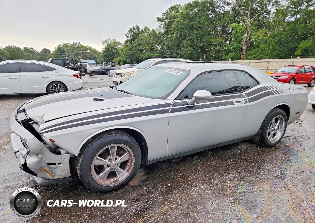 2009 Dodge Challenger Se