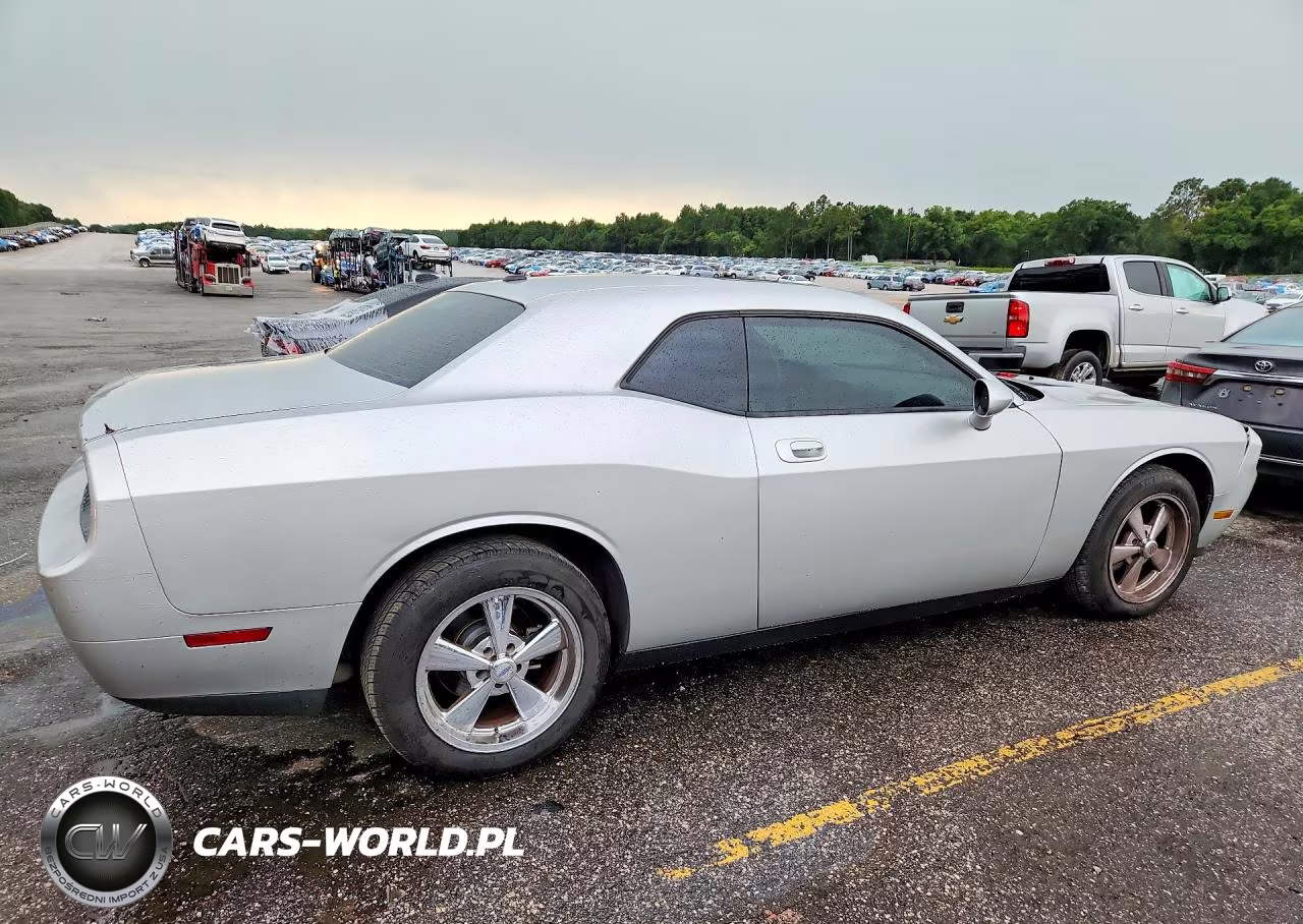 2009 Dodge Challenger Se VIN:2B3LJ44V79H621009 - 3