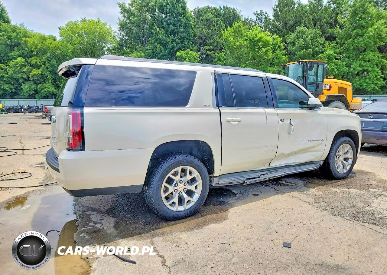 2015 GMC Yukon Xl C1500 Slt VIN:1GKS1HKCXFR117668 - 3