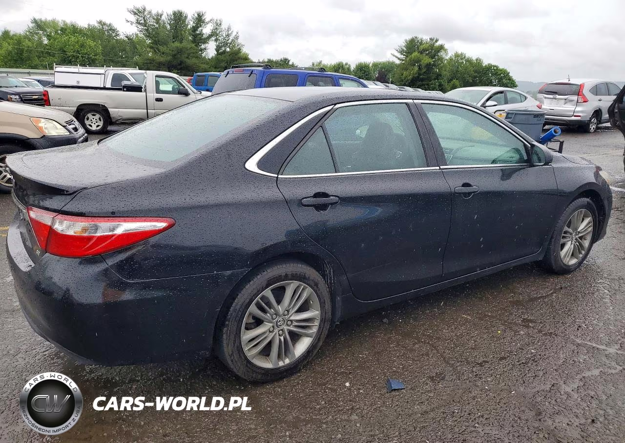 2016 Toyota Camry Se VIN:4T1BF1FK8GU542077 - 3