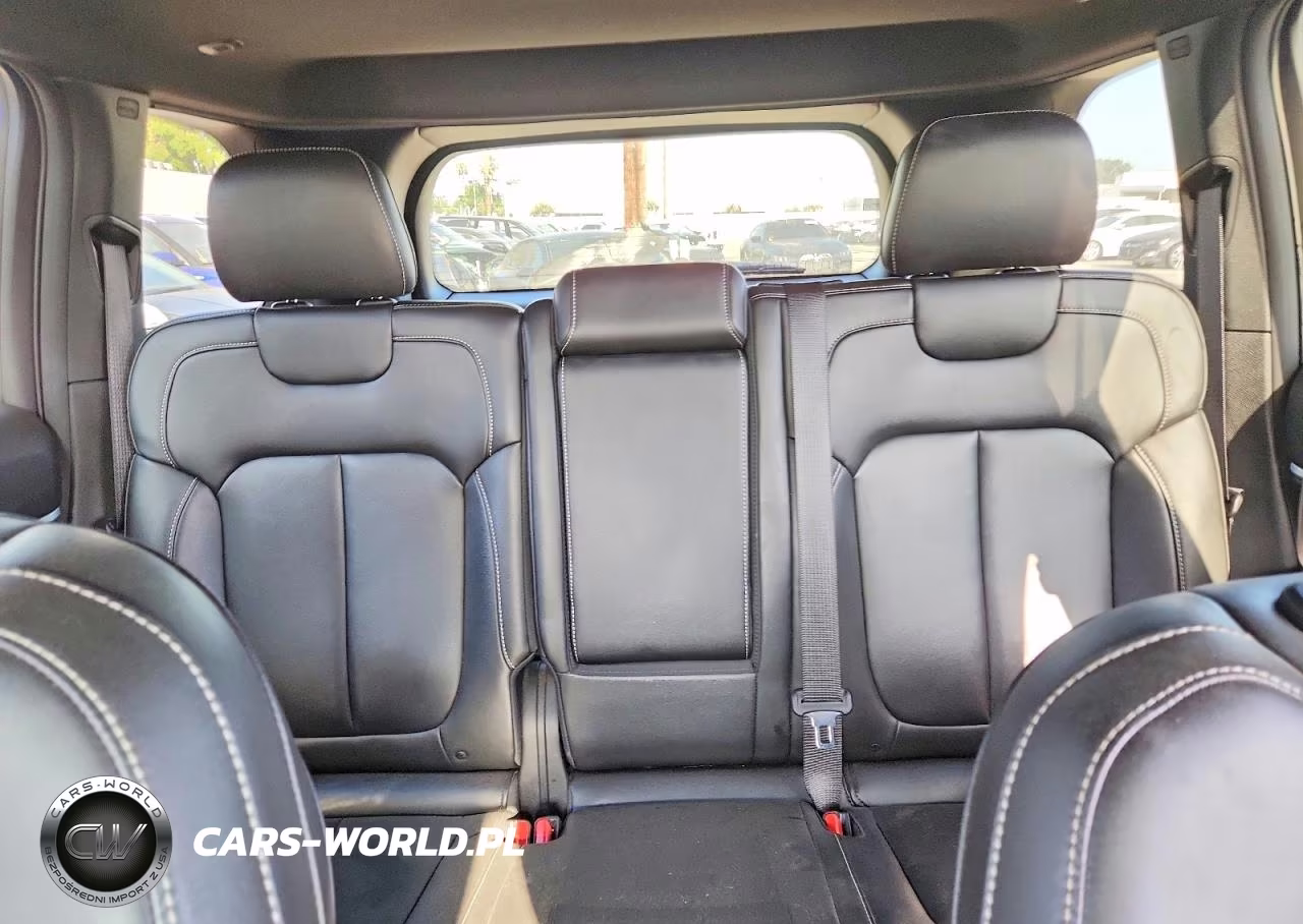 2025 Jeep Grand Cherokee 4Xe VIN:1C4RJYB63S8700507 - 10