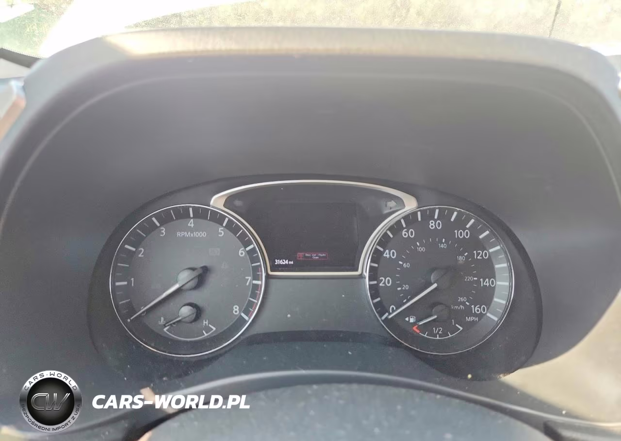 2020 Nissan Pathfinder S VIN:5N1DR2AN3LC650551 - 9