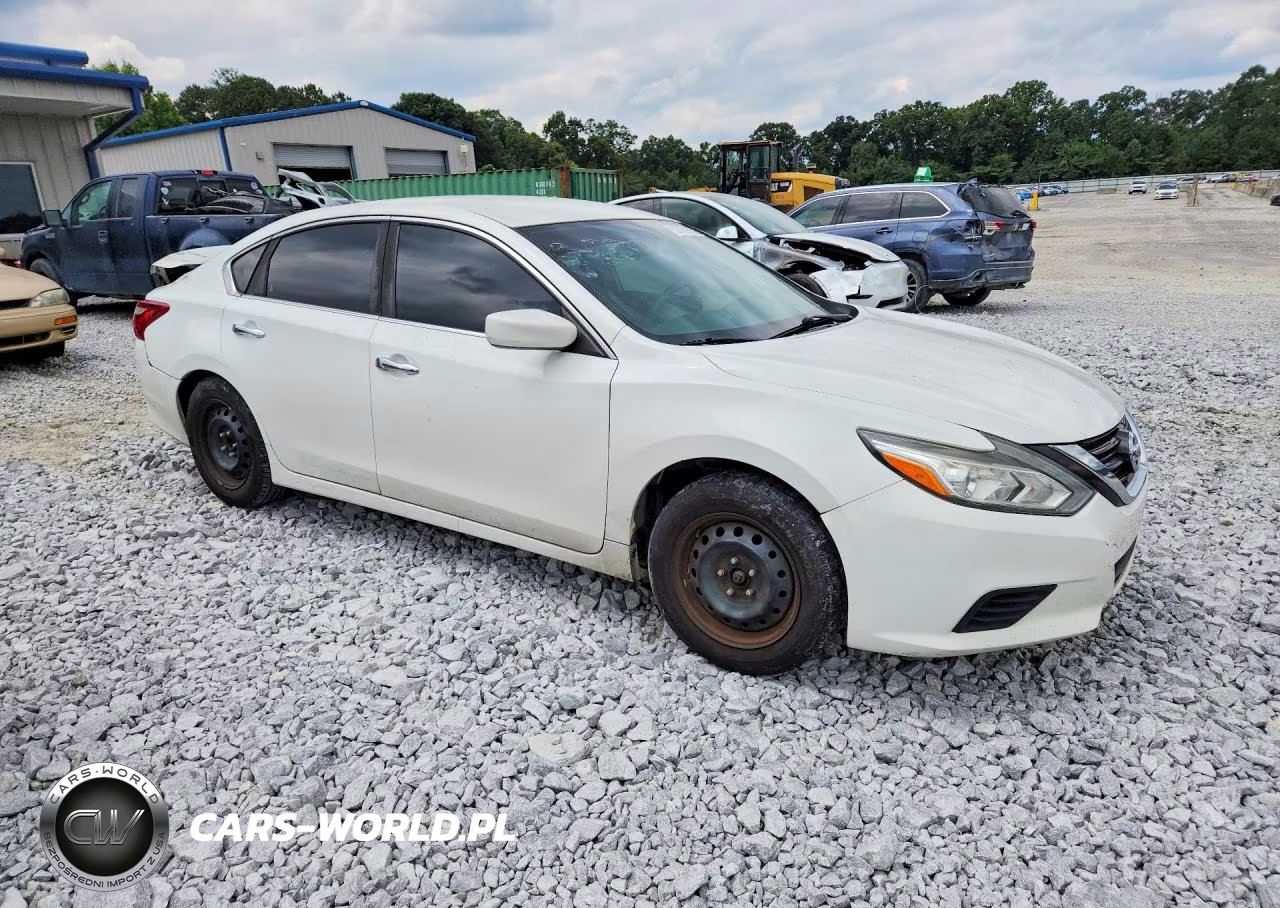 2017 Nissan Altima 2.5 S VIN:1N4AL3AP0HN313935 - 4