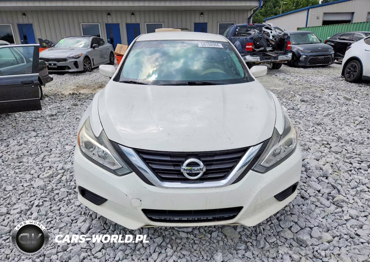2017 Nissan Altima 2.5 S VIN:1N4AL3AP0HN313935 - 5
