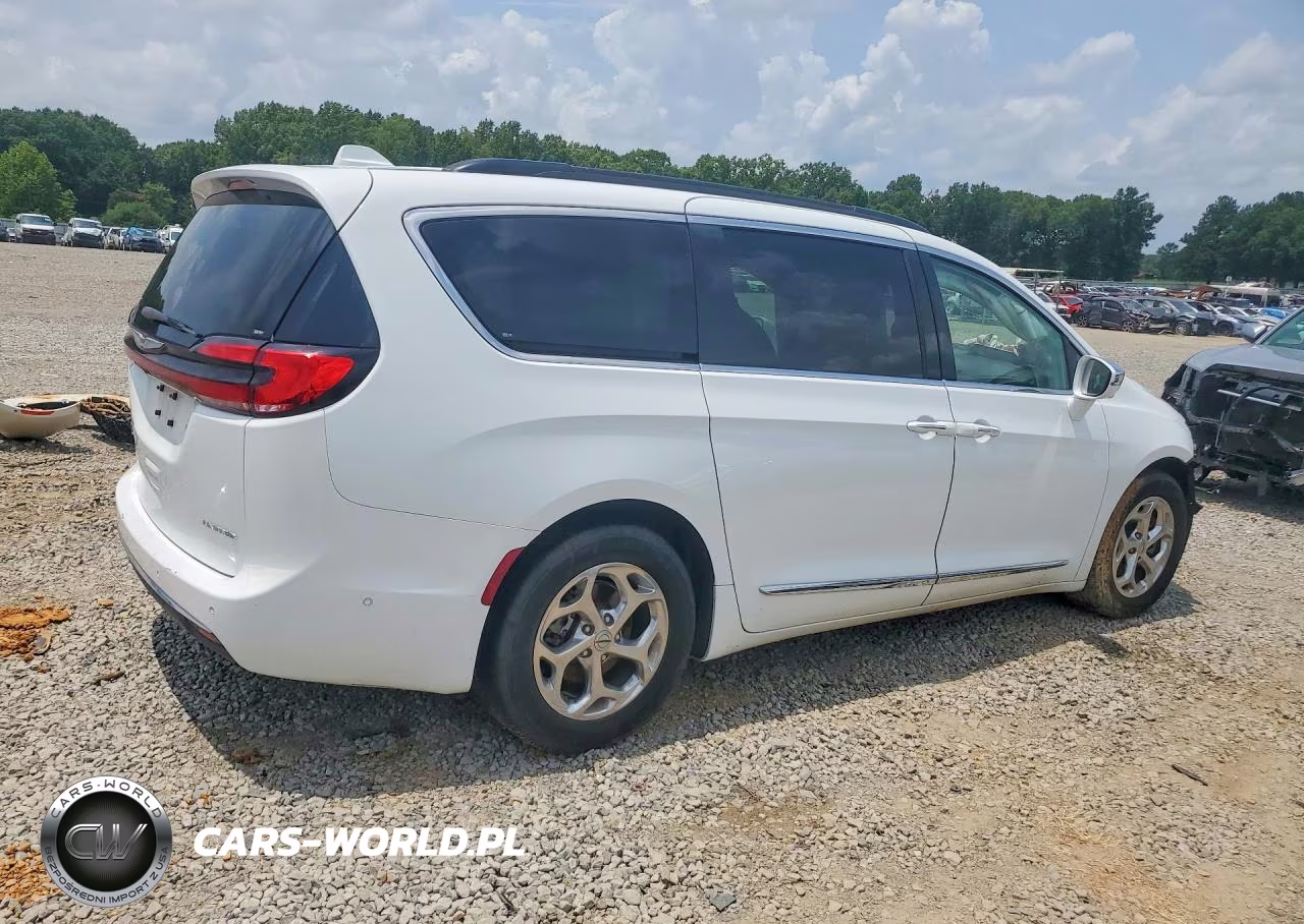2022 Chrysler Pacifica Limited VIN:2C4RC1GG4NR120131 - 3