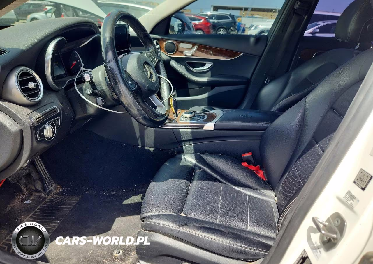 2017 Mercedes-Benz C 300 4Matic VIN:55SWF4KB8HU205897 - 7