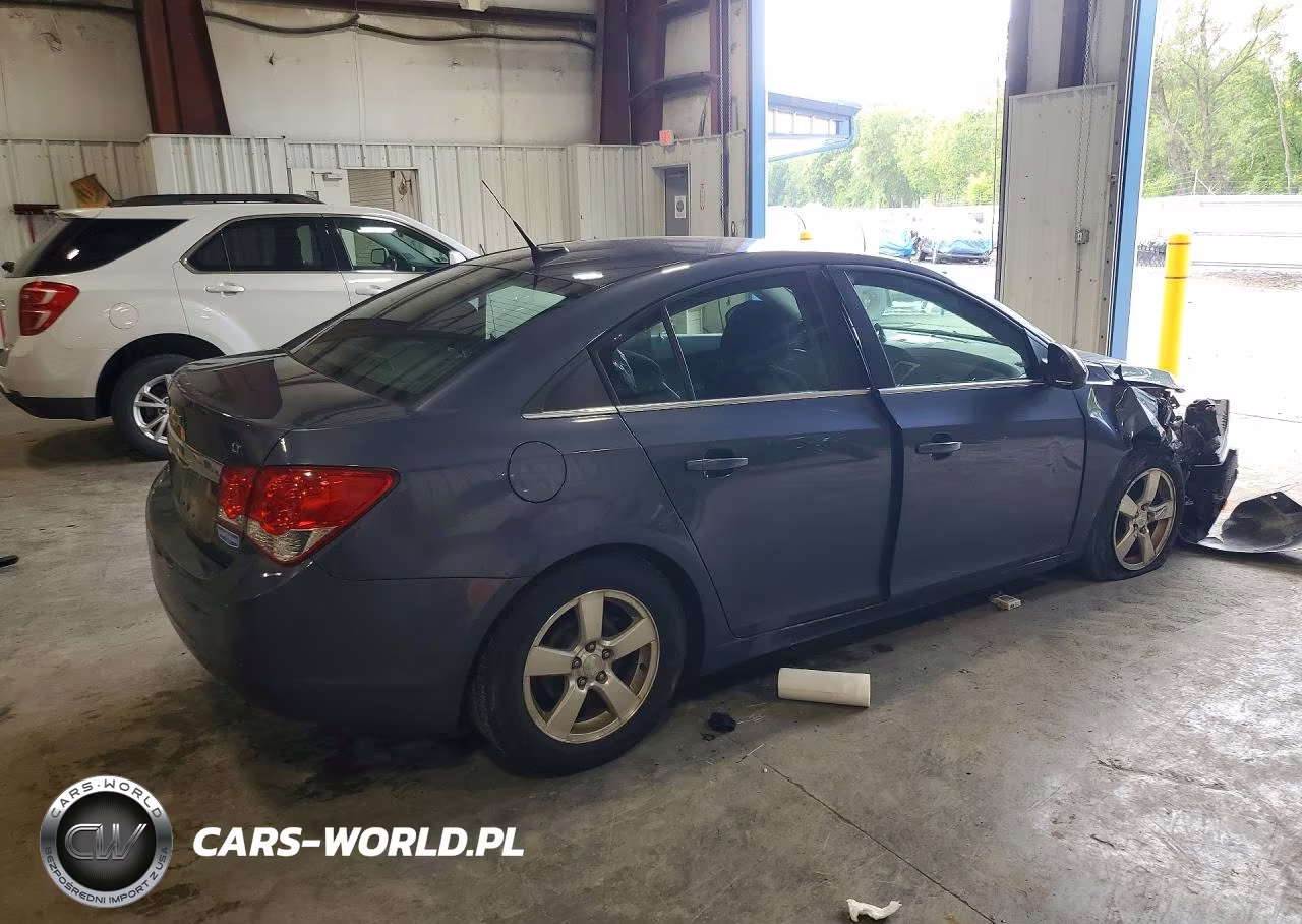 2013 Chevrolet Cruze Lt VIN:1G1PC5SB9D7160739 - 3