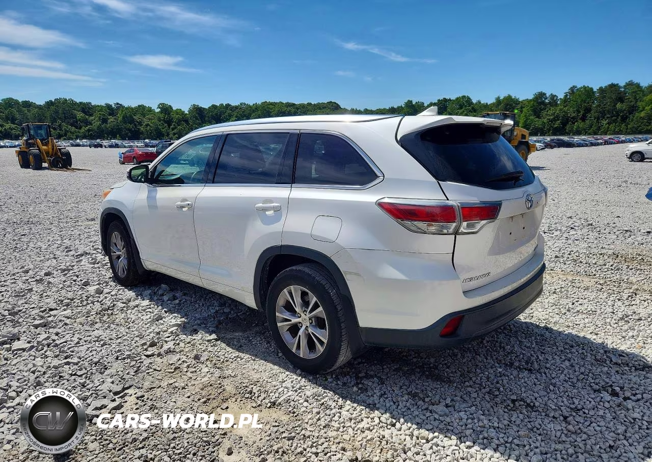 2015 Toyota Highlander Xle VIN:5TDJKRFH8FS092965 - 2